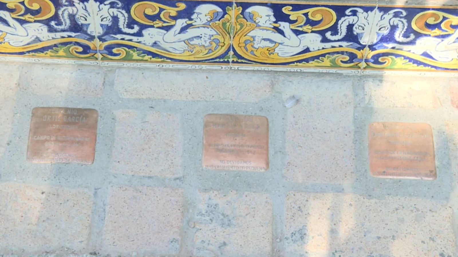 Imatge de les 'pedres' en homenatge a les víctimes de l'holocaust | À Punt NTC