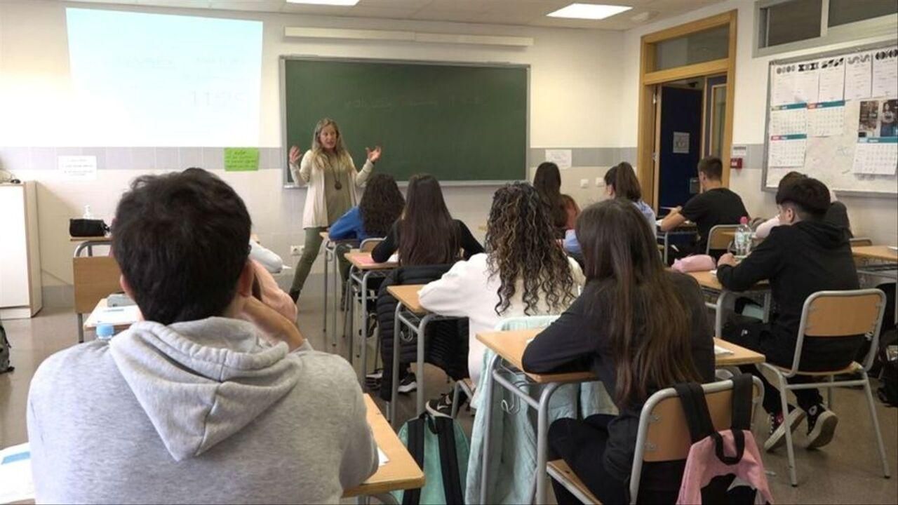 Una classe de secundària en una imatxe d'arxiu Molts docents han conegut aquest dijous a la nit on treballaran el curs escolar que comença al setembre