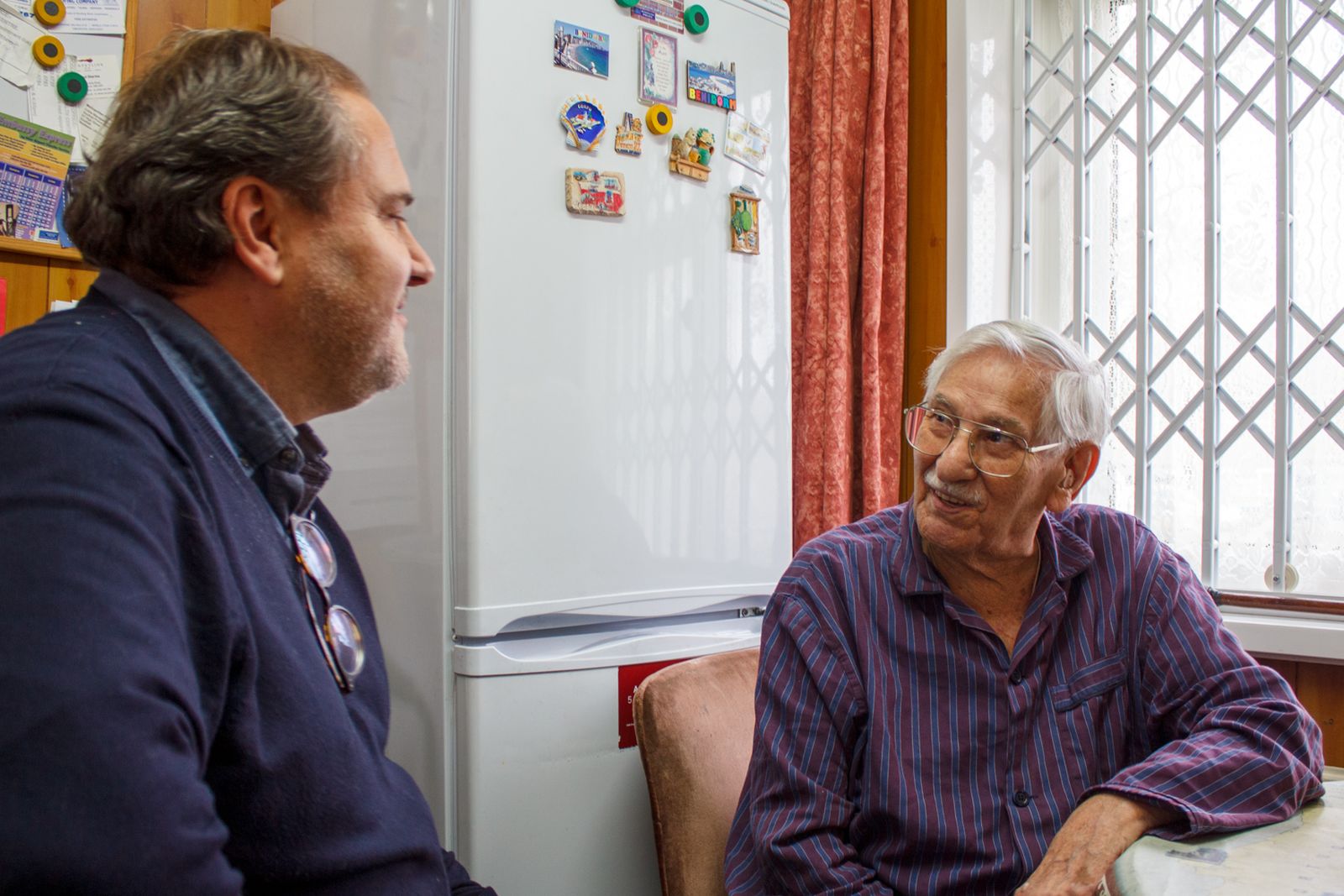 Paco Robles, en sa casa de Nortfolk, al nord de Londres