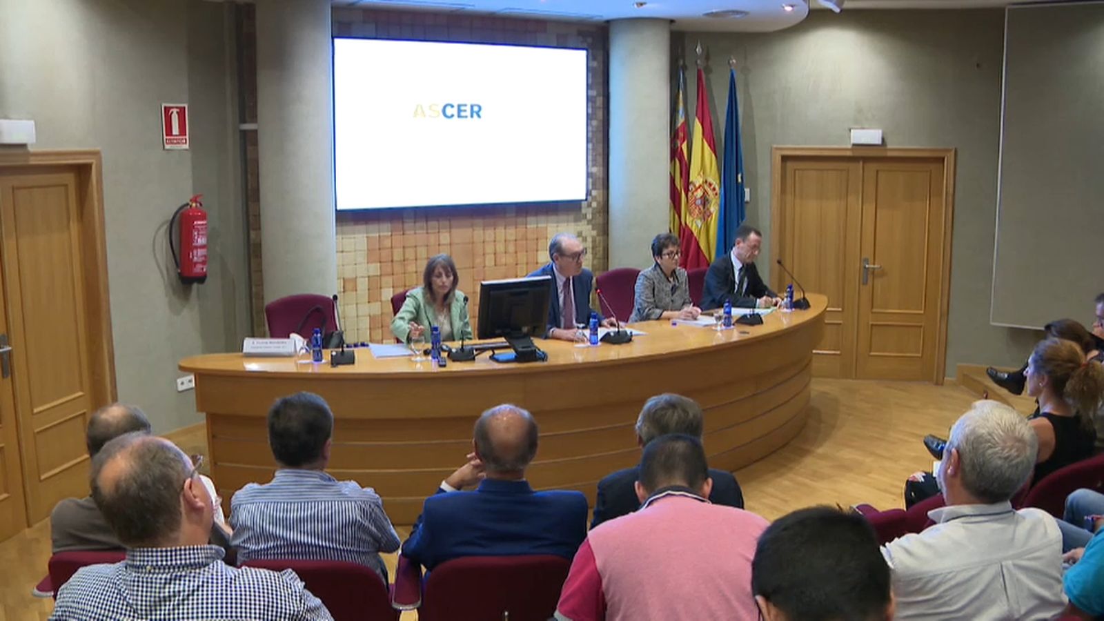 Reunió en què es presenta el pla a les empreses