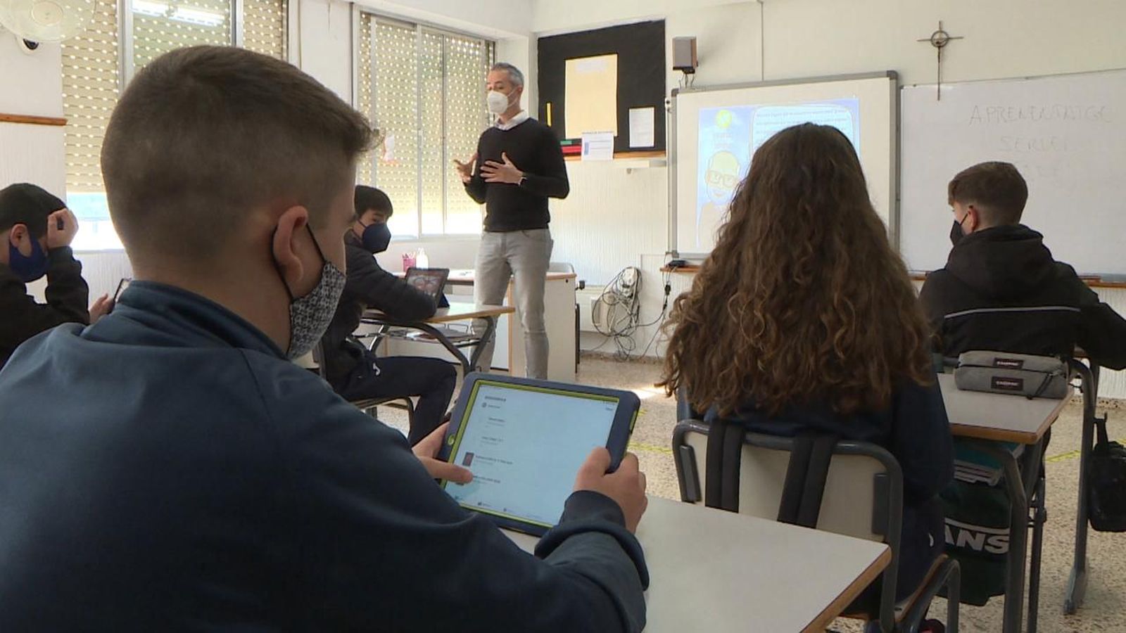 Q-HISTORIA PROFESSORA EOI INTERINA