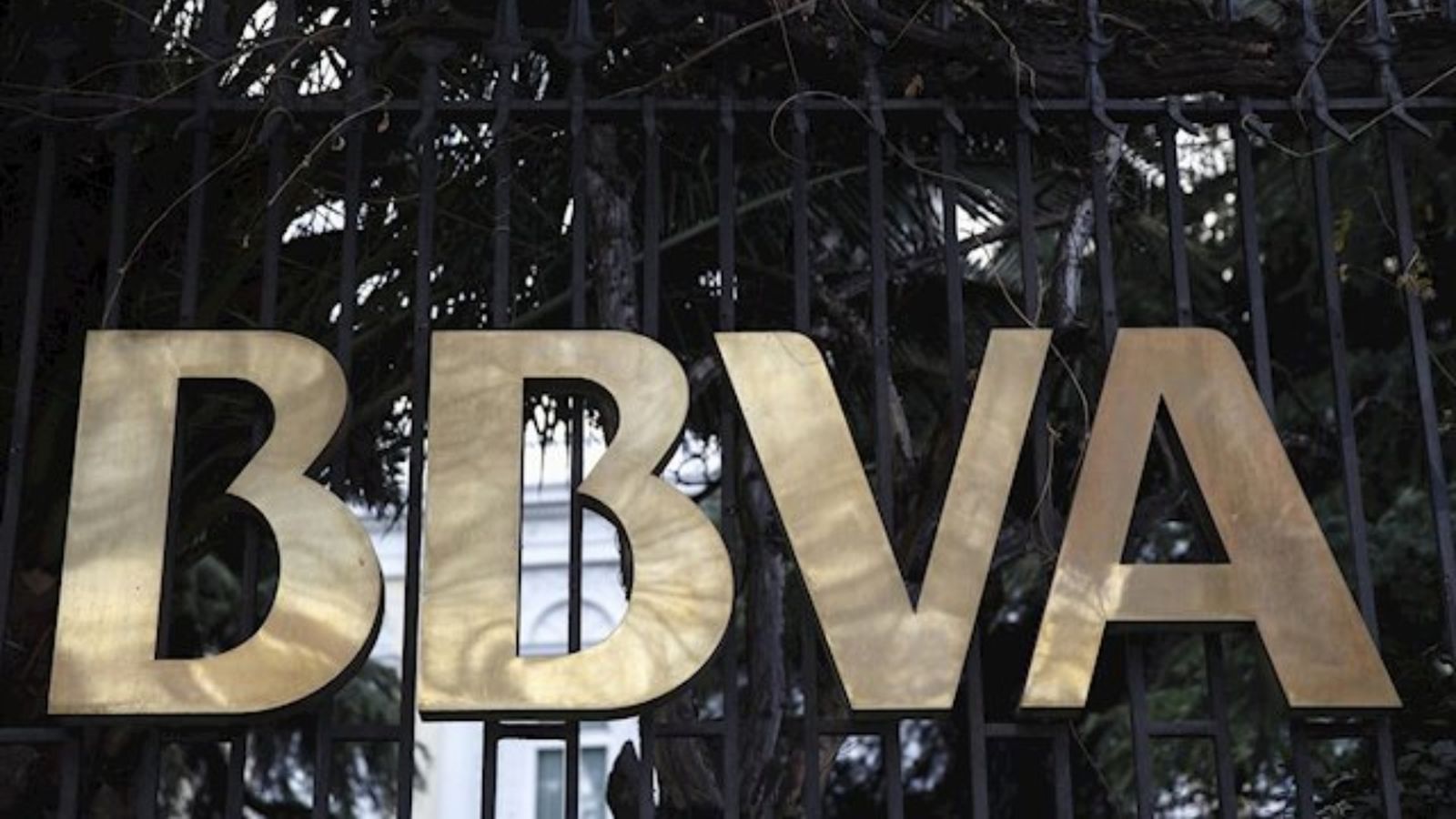 BBVA guanya 3.512 milions euros en 2019, un 35% menys que en 2018