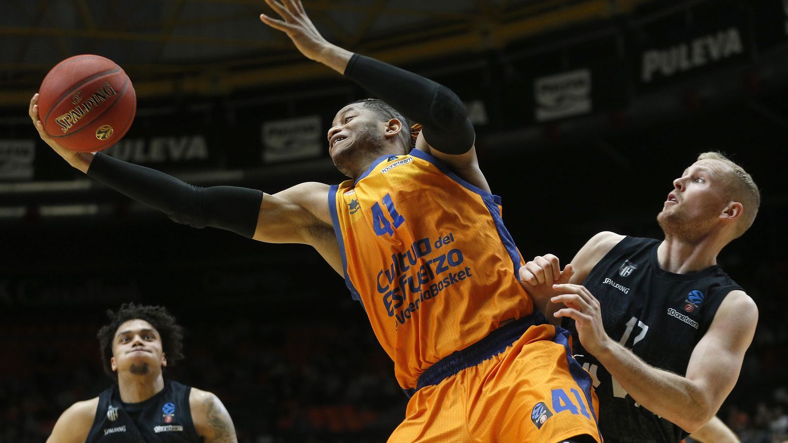 VALENCIA BASKET / HAMBURG TOWERS