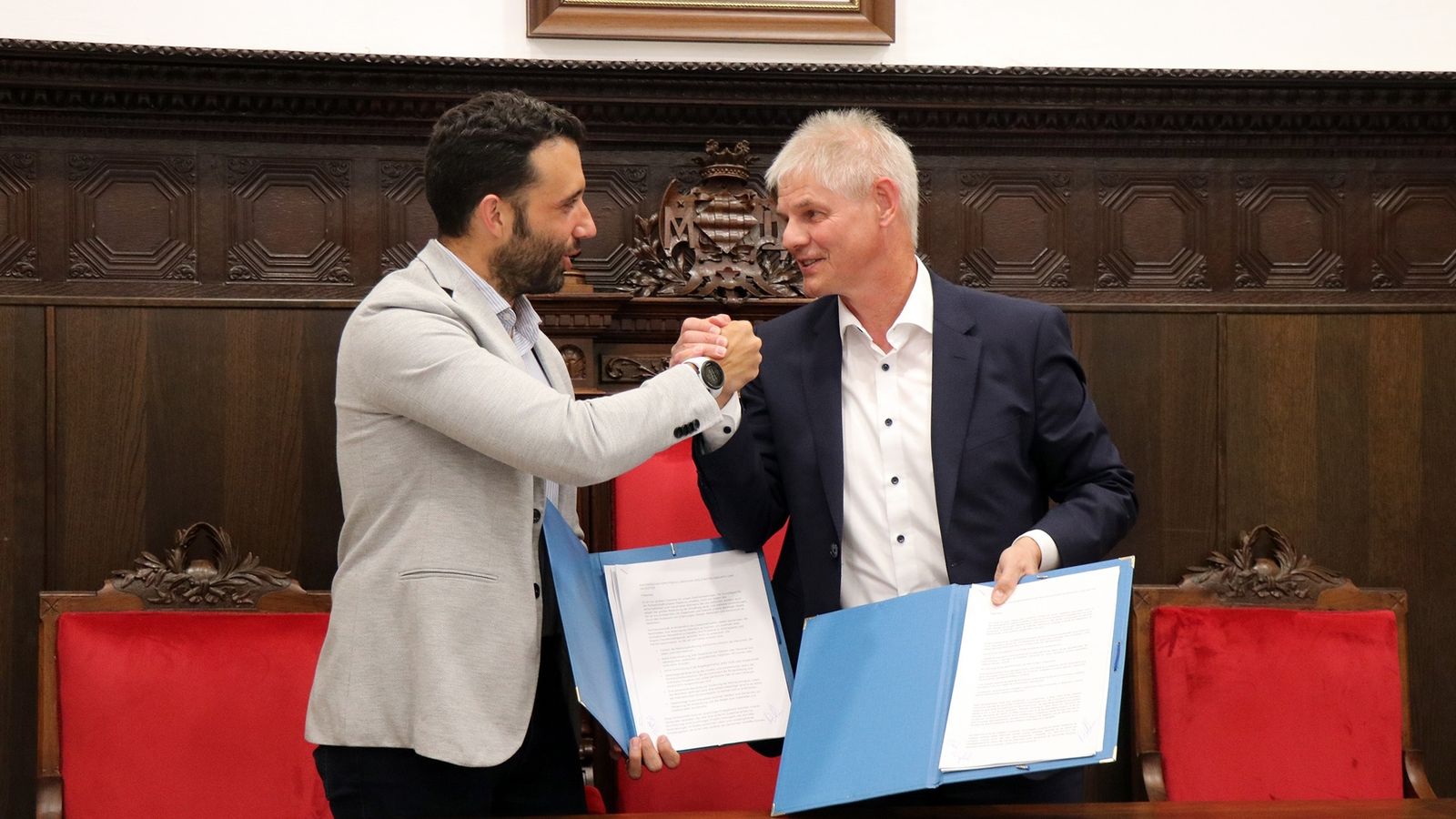 Els dos alcaldes, hui, durant l'acte