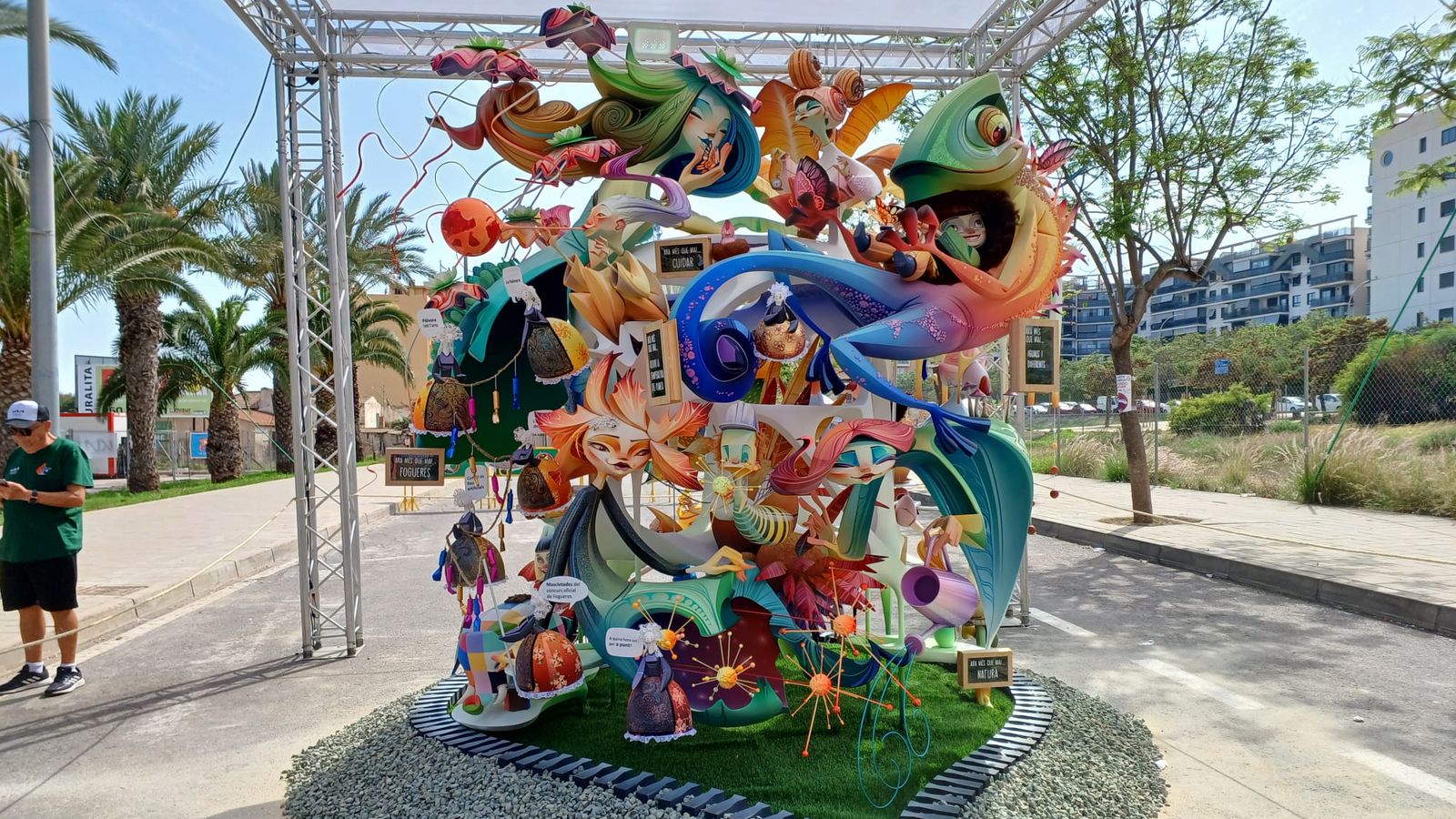 Foguera infantil El Baver - Els Antígons