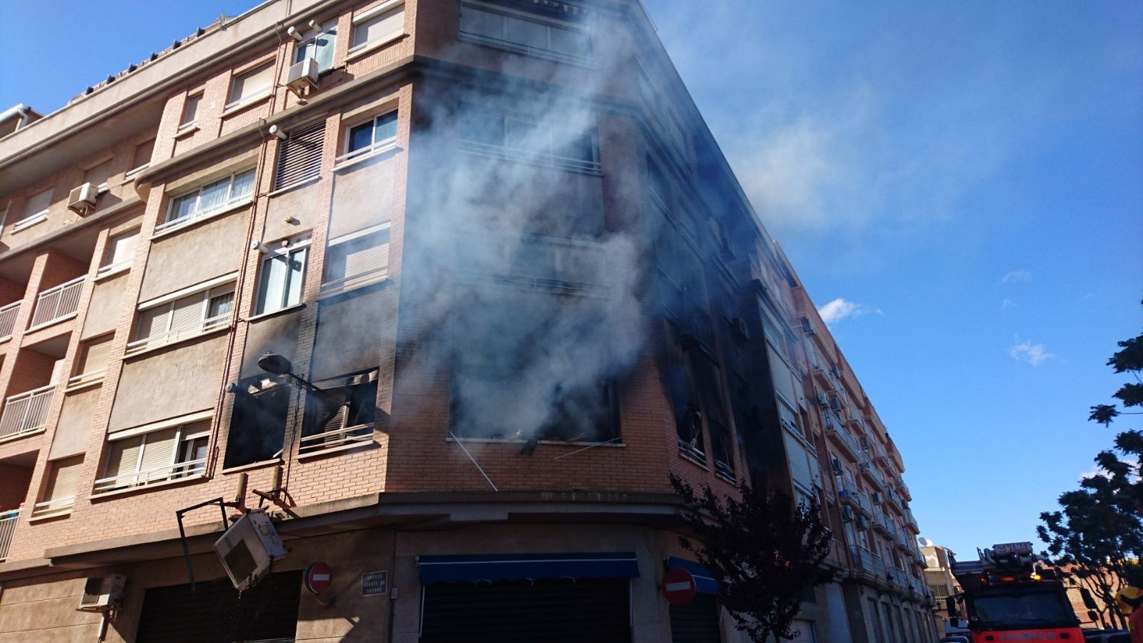 L'incendi d'Albal ha provocat nombrosos danys materials
