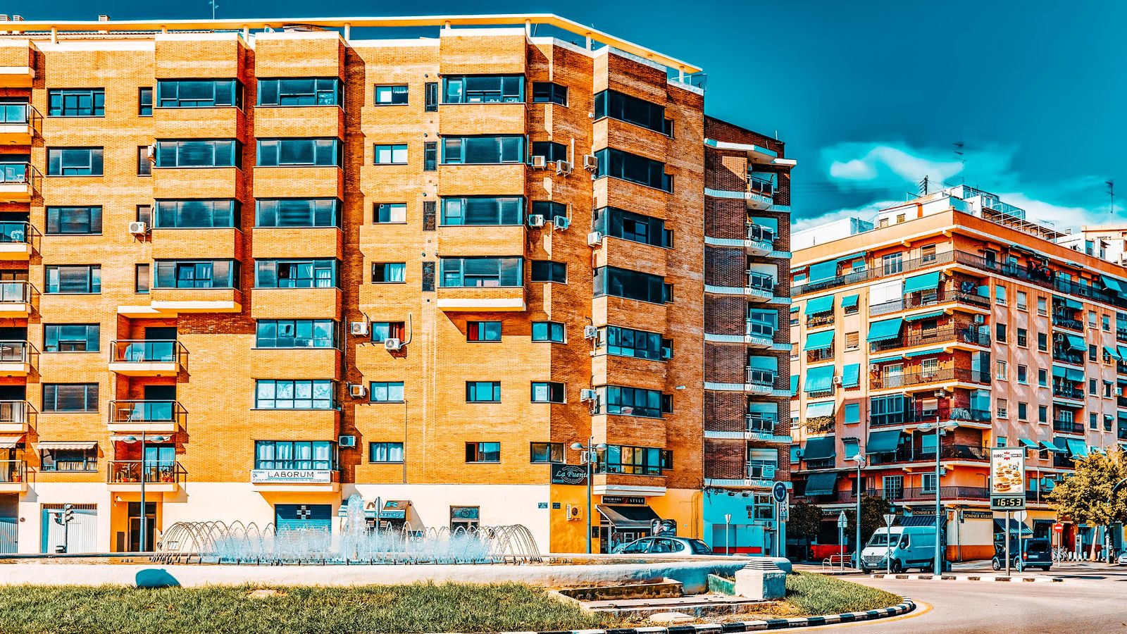 La nova sentència frena, a més, l'expulsió del propietari de la seua vivenda hipotecada