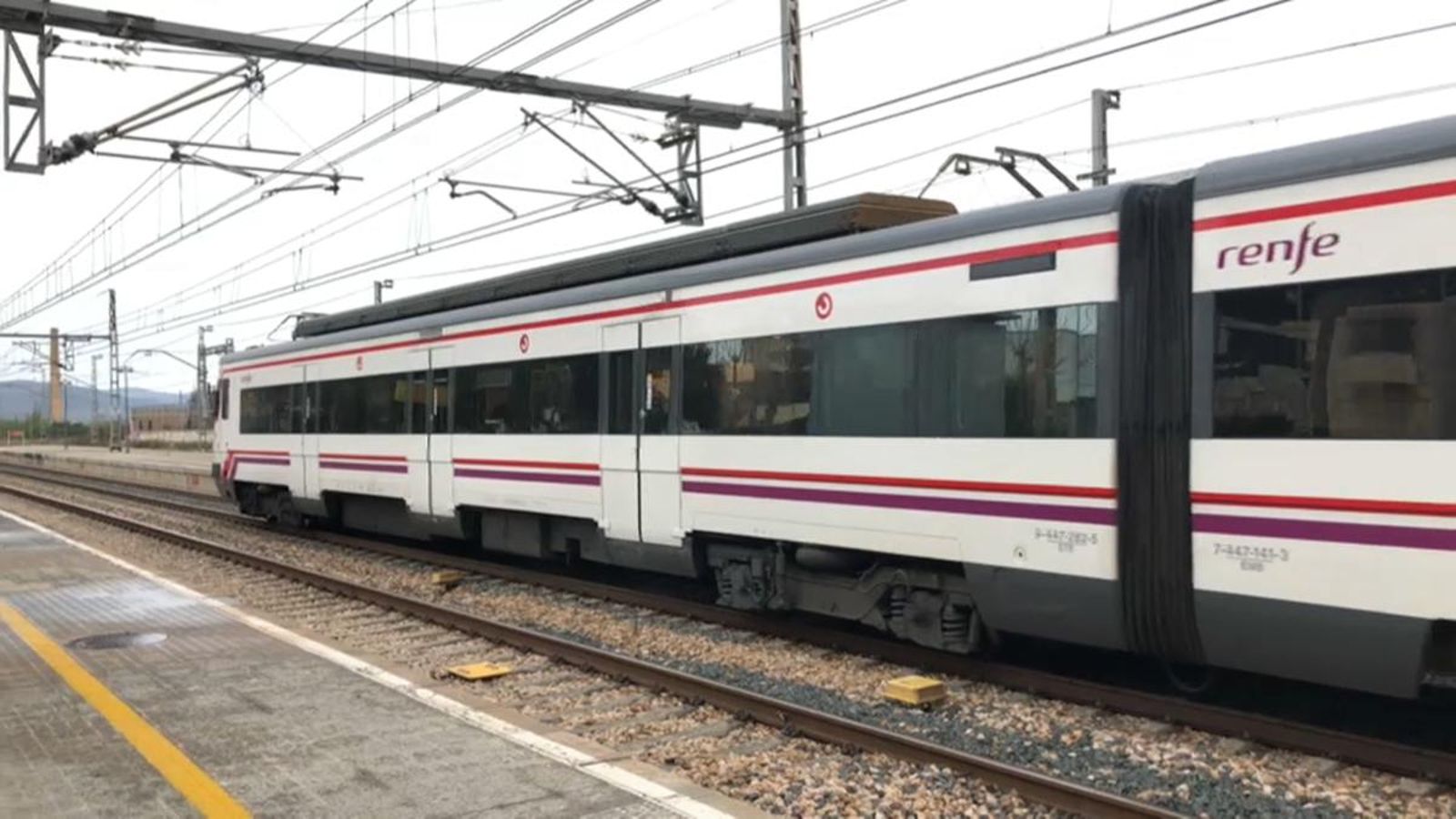 El caos en la xarxa valenciana de rodalies arriba a les Corts