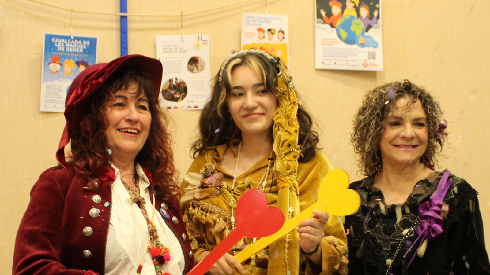 Les Magues de Gener Maria Colomer, Àngela Escribano i Carmen Alonso, abans de la renúncia d'Alonso com a maga Sororitat