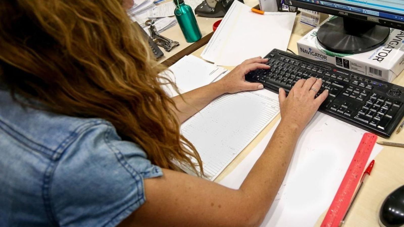 El govern espanyol i els agents socials arriben a un acord per a regular el teletreball en el sector privat