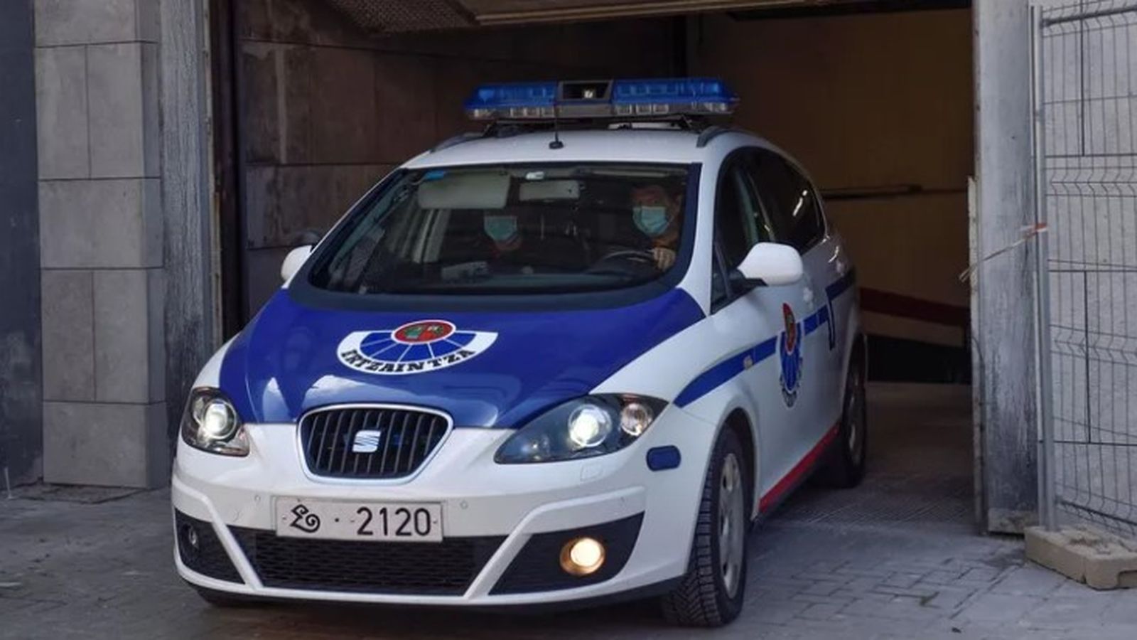 Cotxe de l'Ertzaintza / Miguel Toña (EFE)