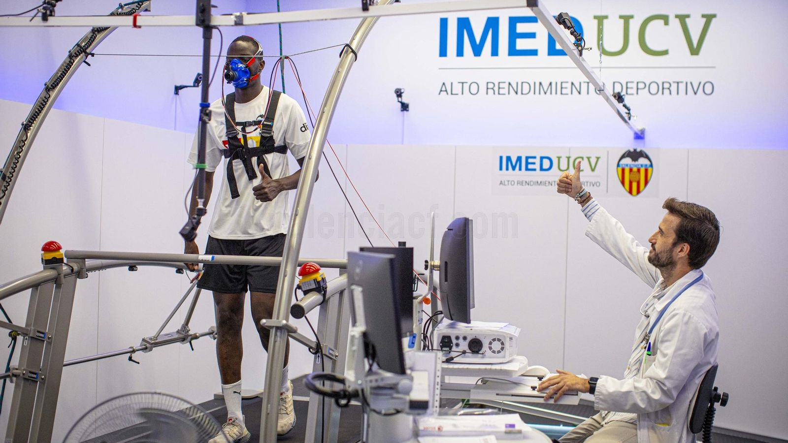 Diakhaby passa proves mèdiques i físiques a l'Imed UCV