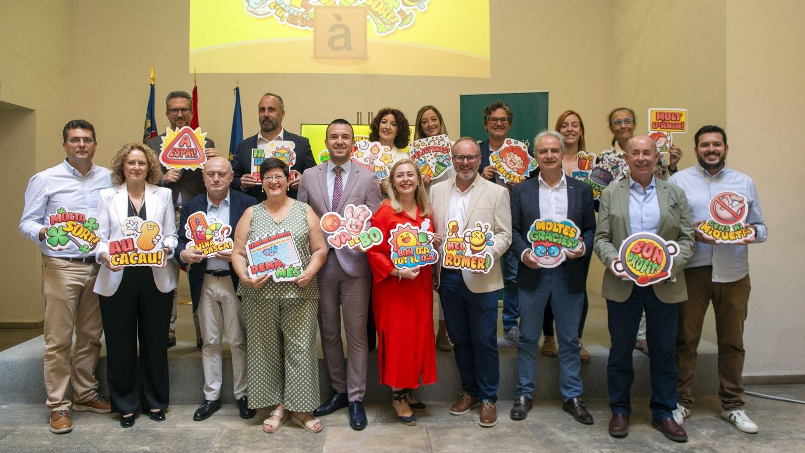Presentació de la campanya 'Els adhesius de la Dipu'