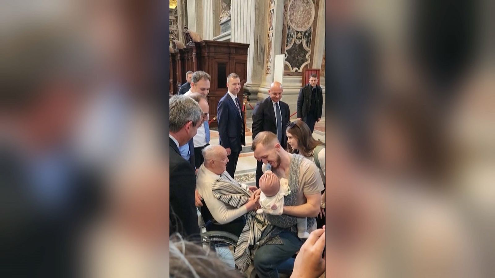 El papa durant la seua reaparició