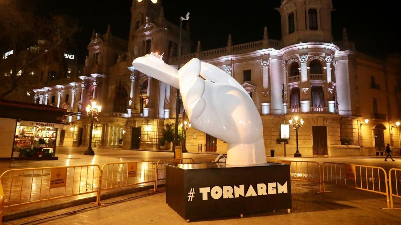 Peça inspirada en el cartell de les Falles 2021