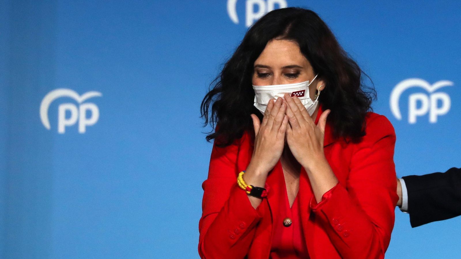 Isabel Díaz Ayuso en les celebracions del Partit Popolar a la seu del carrer Gènova a Madrid