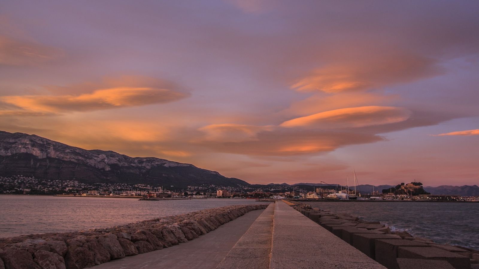 DÉNIA, LA MARINA ALTA