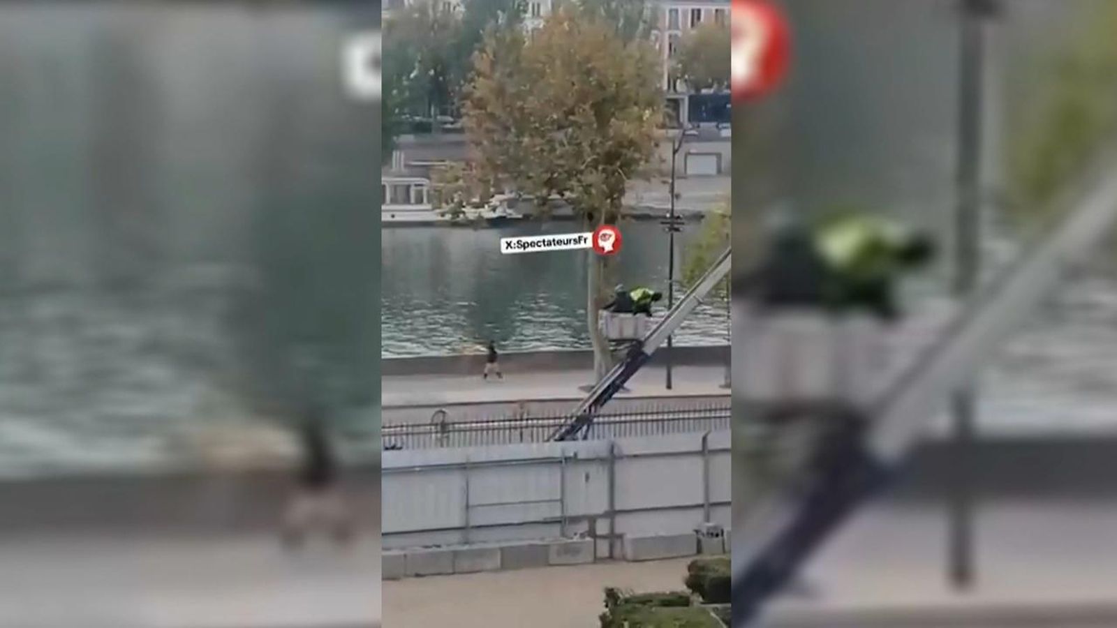 Moment en què els lladres peguen a fugir amb el botí furtat Moment en què els lladres peguen a fugir amb el botí furtat
