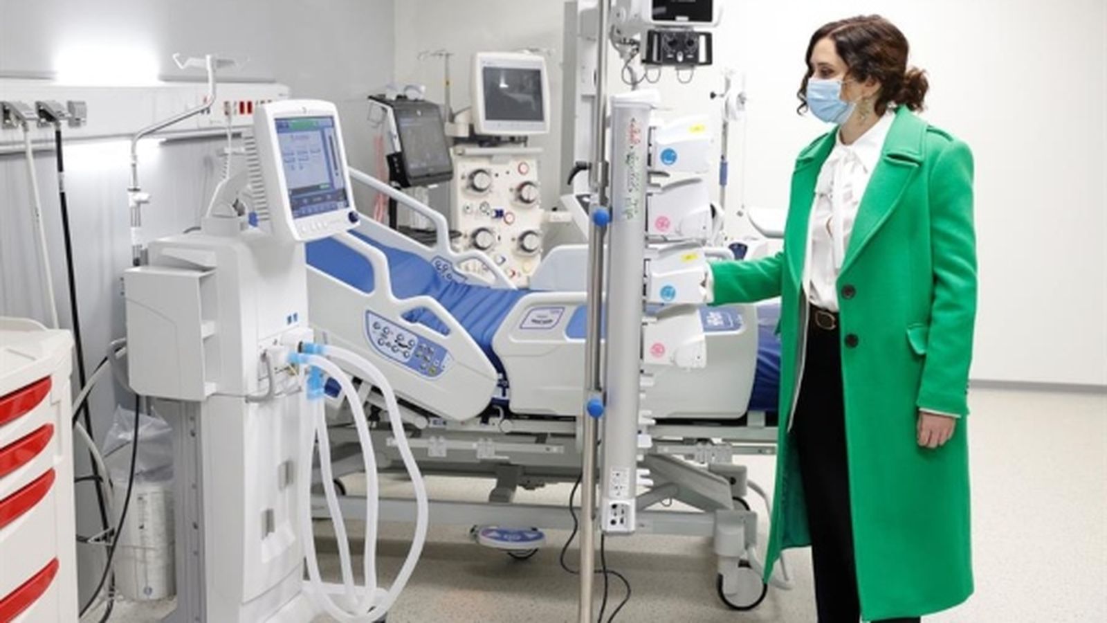 Ayuso, durant la inauguració de l'hospital d'emergències Isabel Zendal, aquest dimarts