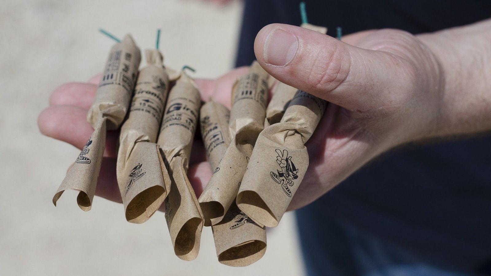 La policia local d’Alacant decomissa 55.000 petards en el primer dia d\'inspecció de Fogueres