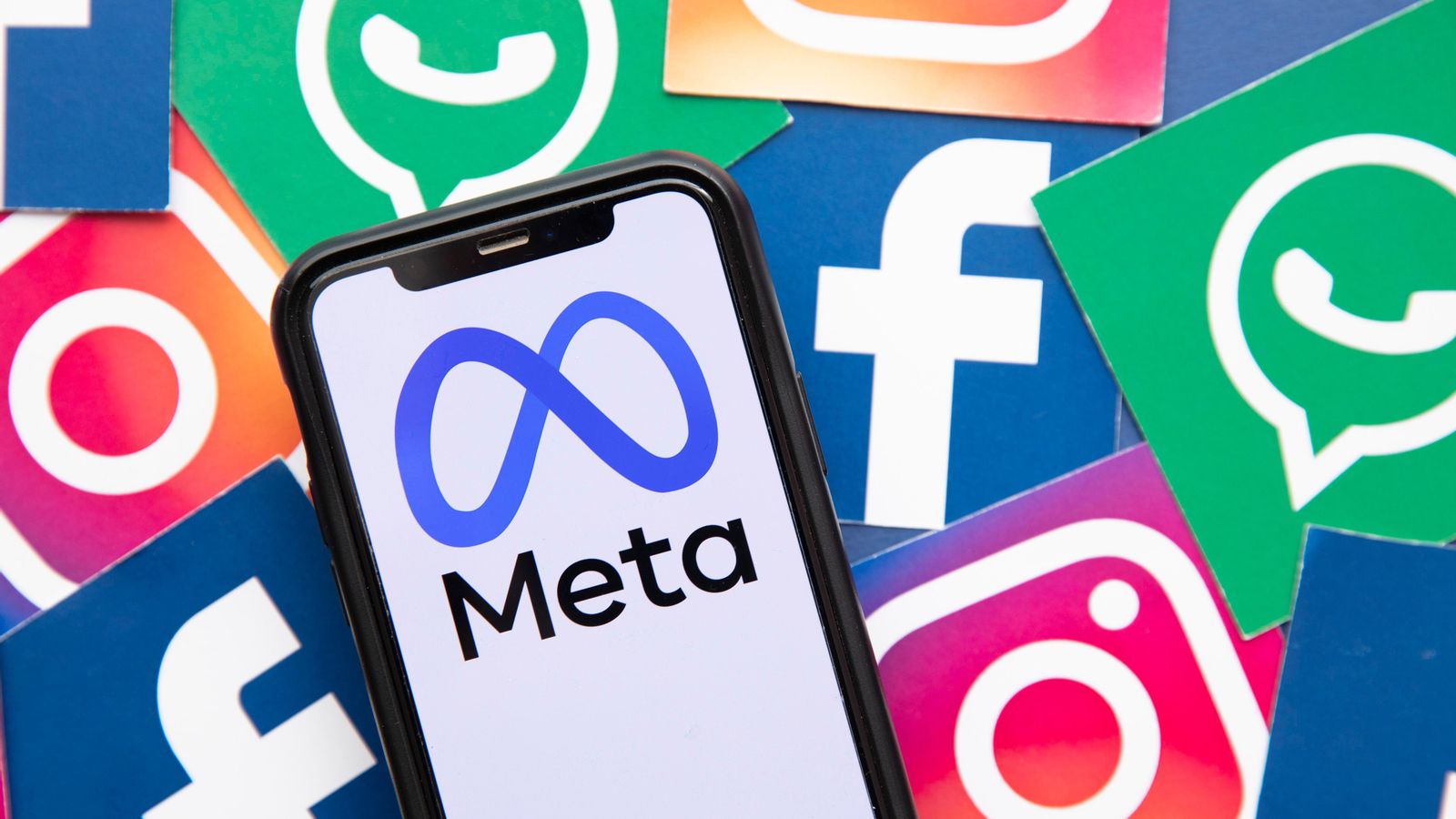 Meta és l'empresa matriu de Facebook, Instagram i WhatsApp