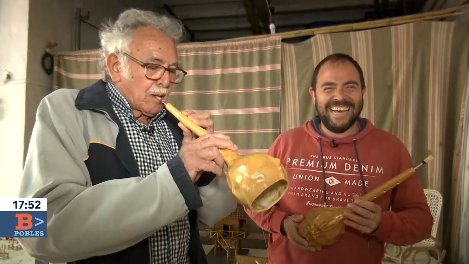 28.04.2022 | Artesania amb fusta a Xóvar