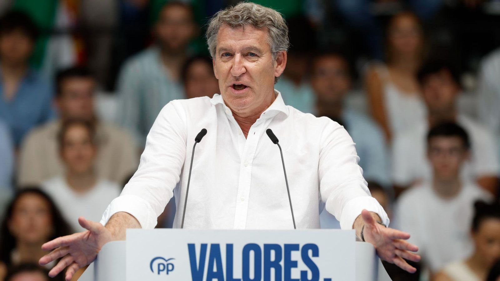 El líder del PP, Alberto Nuñez-Feijóo, intervé en un acte públic amb el lema "Málaga per la democràcia"