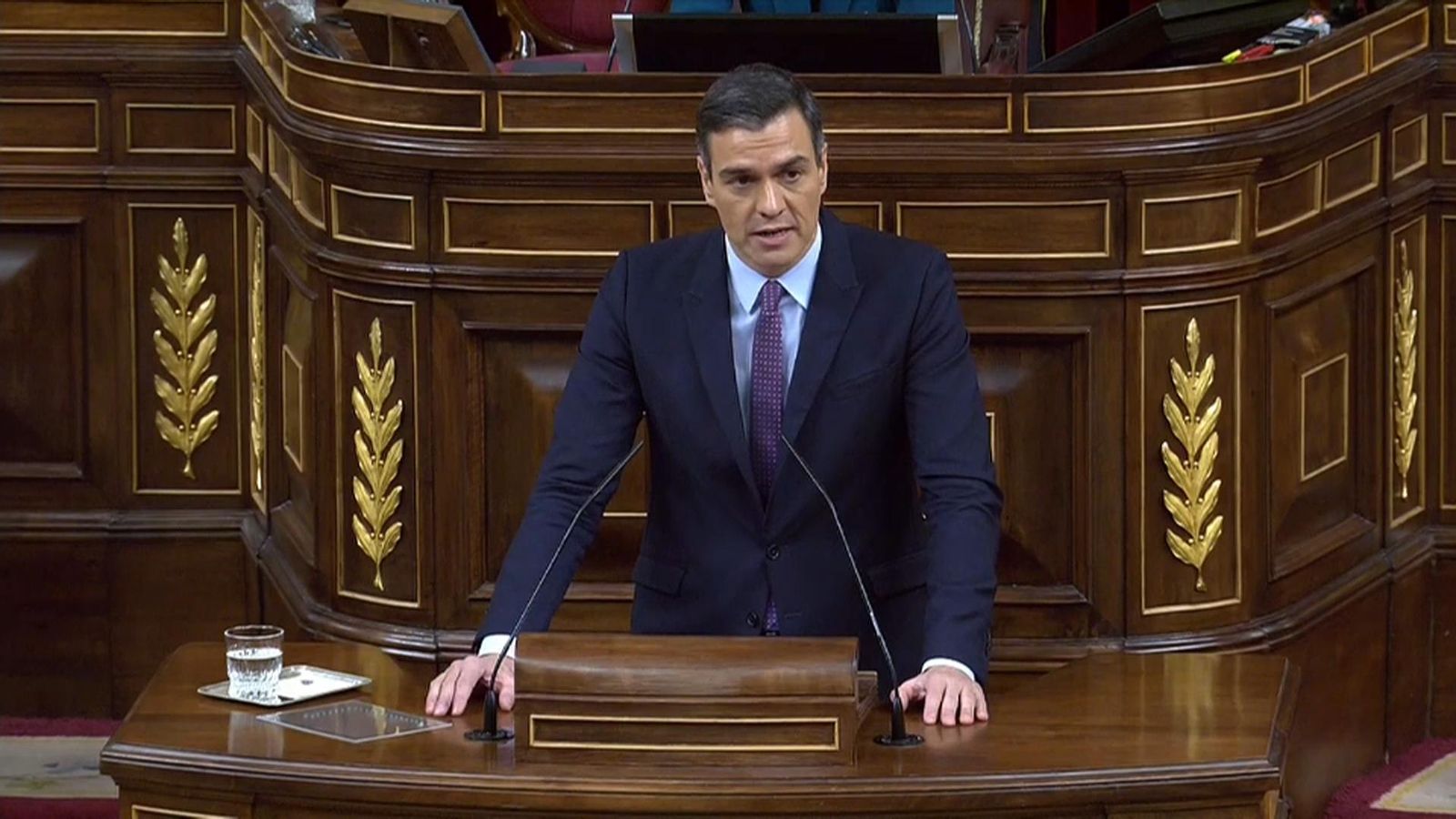 Sánchez afronta la primera votació de la investidura sense prou suport Sánchez afronta la primera votació de la investidura sense prou suport