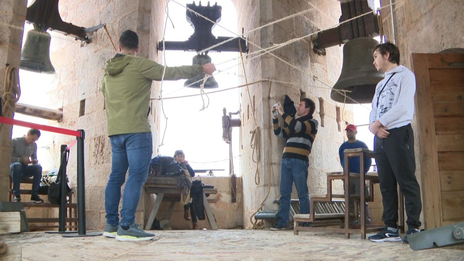 L'Associació de Campaners de l'Horta ajuda a fer sonar les campanes del Fadrí de Castelló de la Plana