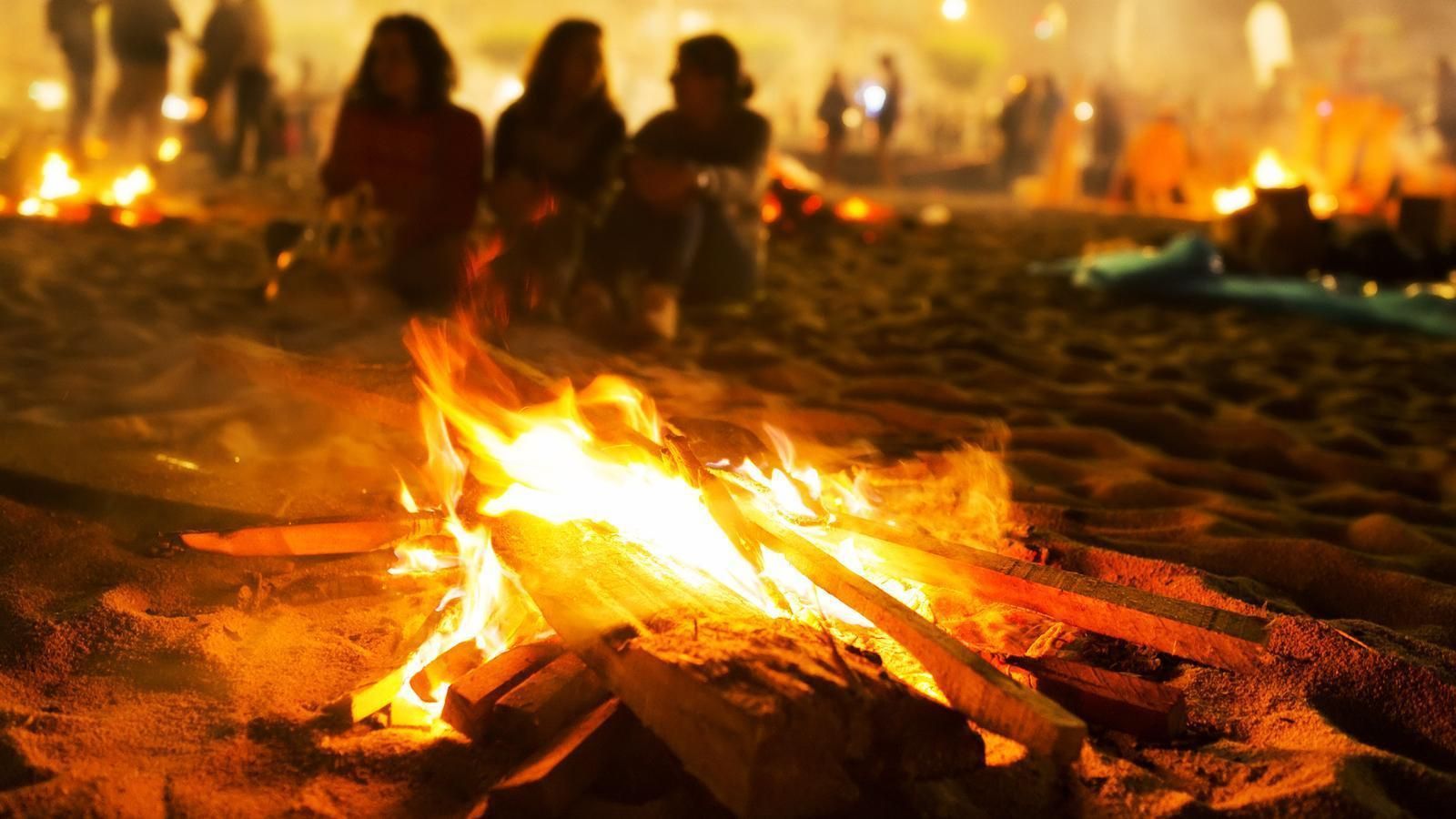 Sant Joan a la platja / Arxiu