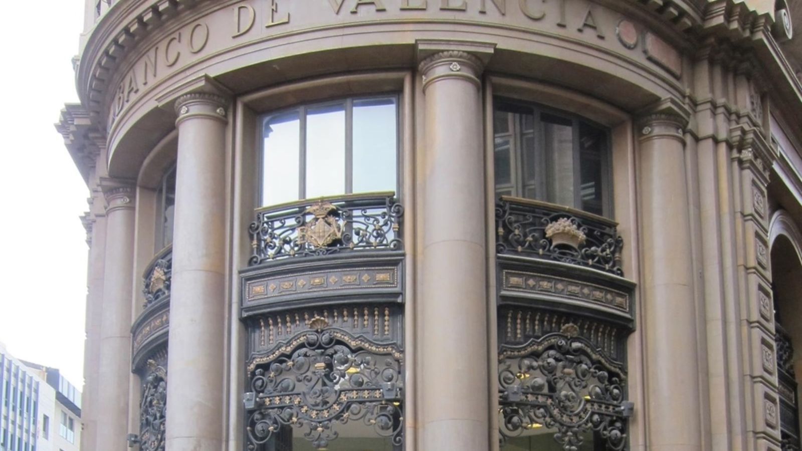 Acaba el juí que investiga les operacions immobiliàries del Banc de València