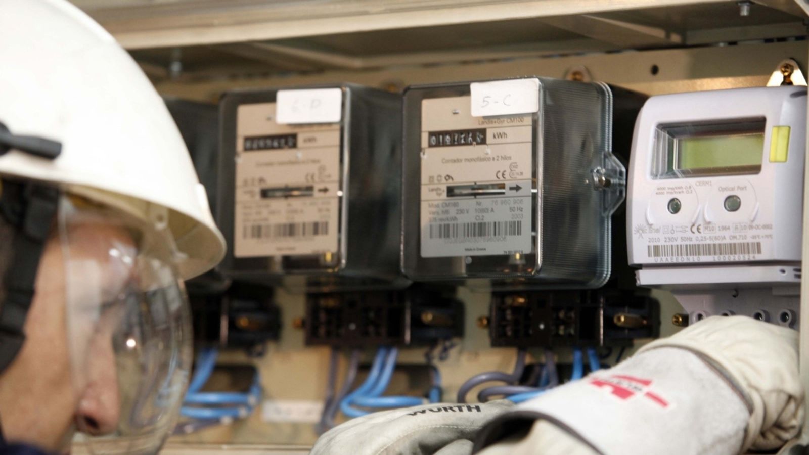 33.000 nous llocs es podrien crear si s'eliminaren les hores extra, segons CCOO PV | Europa Press