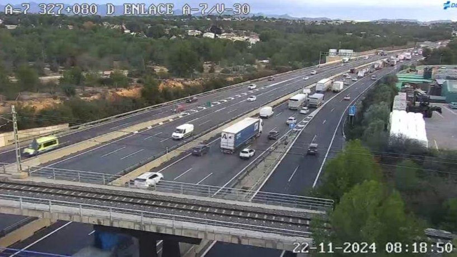 Aspecte que presentava l'enllaç entre la V-30 i la A-7, dos de les carreteres més congestionades a primera hora del matí