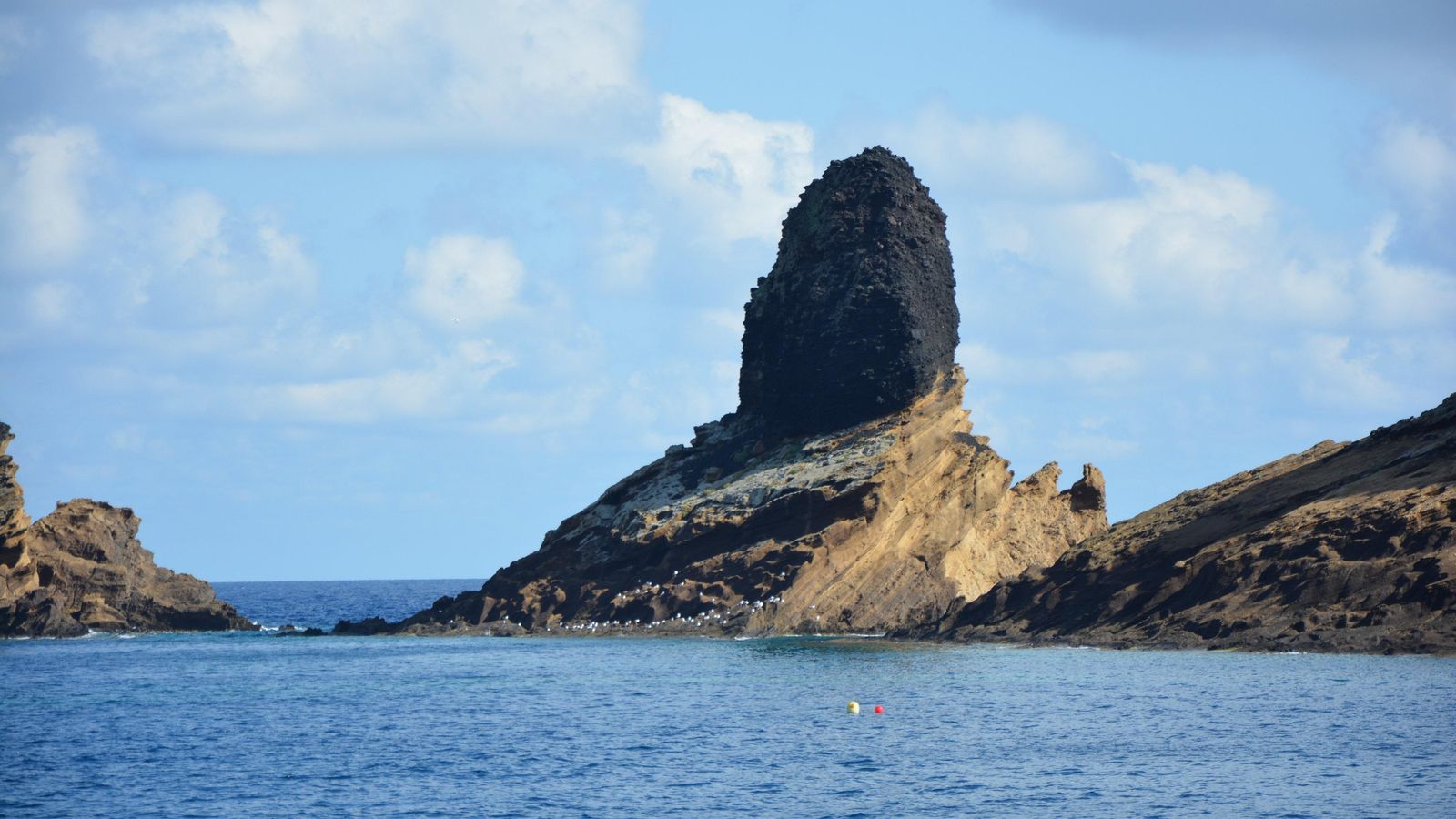 Cràter volcànic a l'illa Grossa, de les illes Columbretes