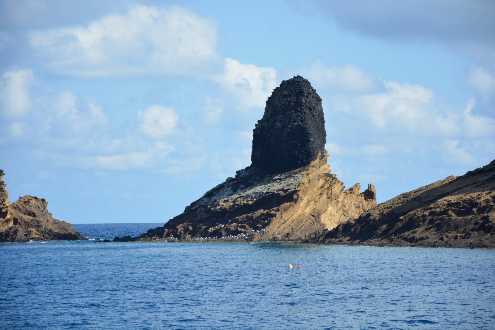 Cràter volcànic a l'illa Grossa, de les illes Columbretes