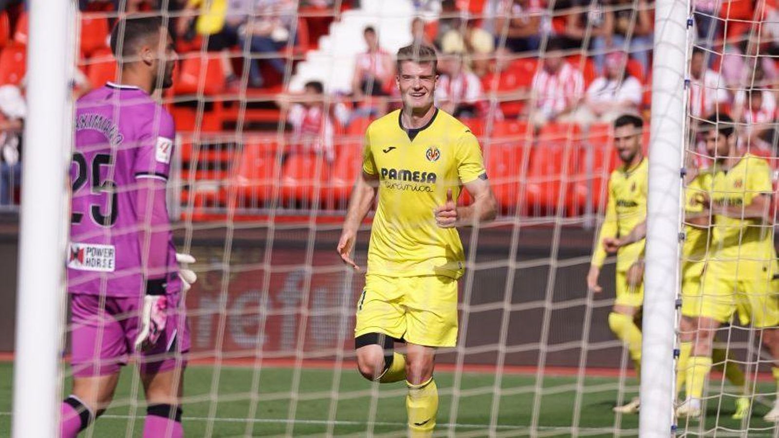 Sorloth celebra el gol de la victòria