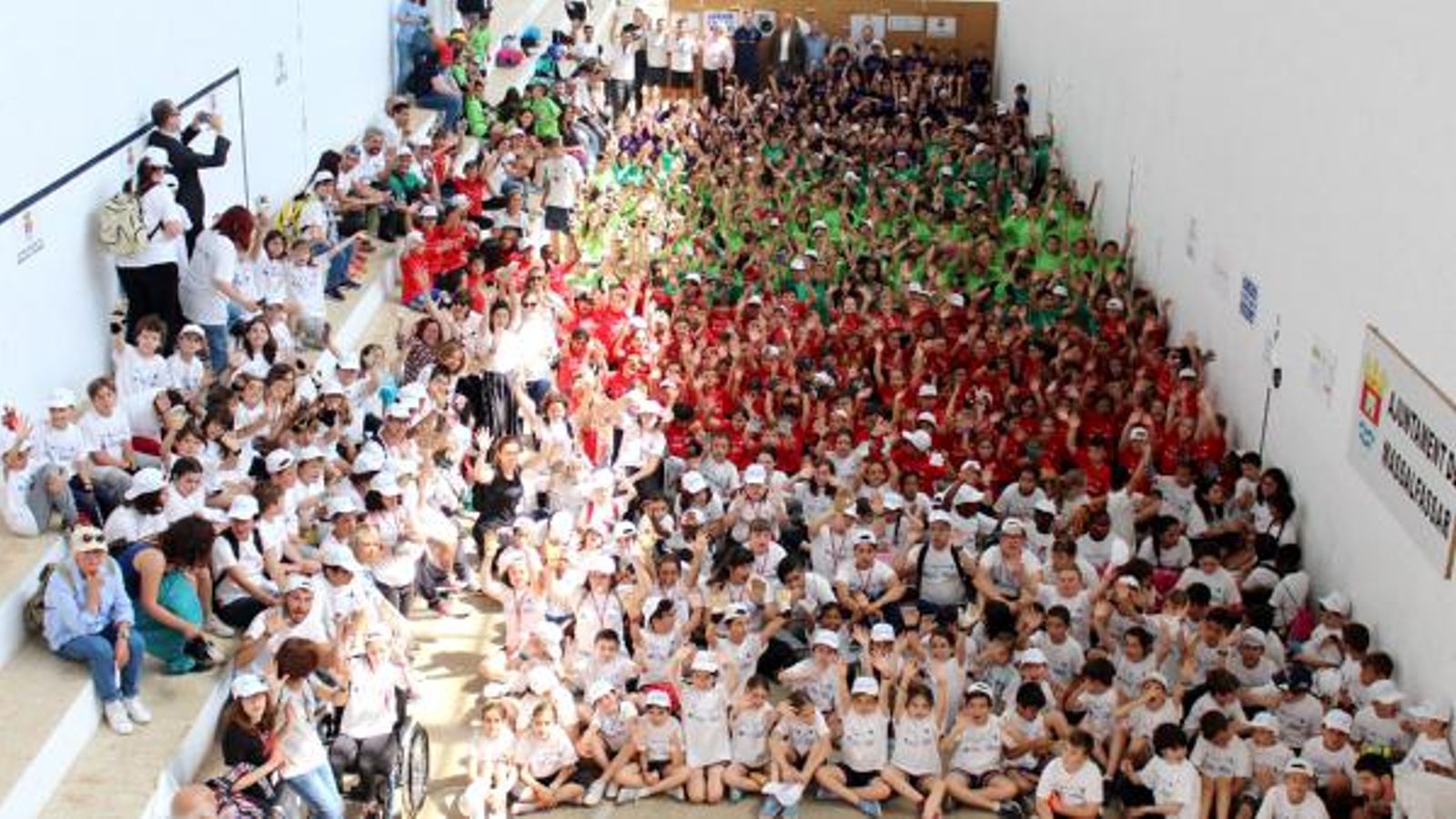Alumnes participants en el programa Pilota a l'Escola