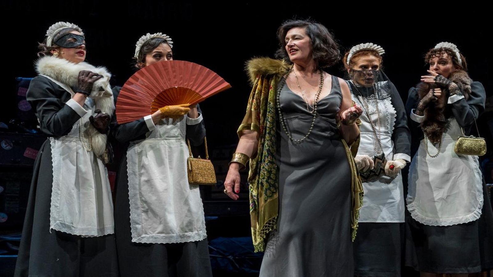 Una escena de 'Tórtola', una de les produccions que ha obtés 3 guardons de les Arts Escèniques