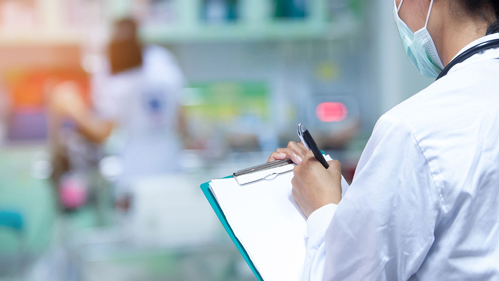 Una infermera, en una imatge d'arxiu