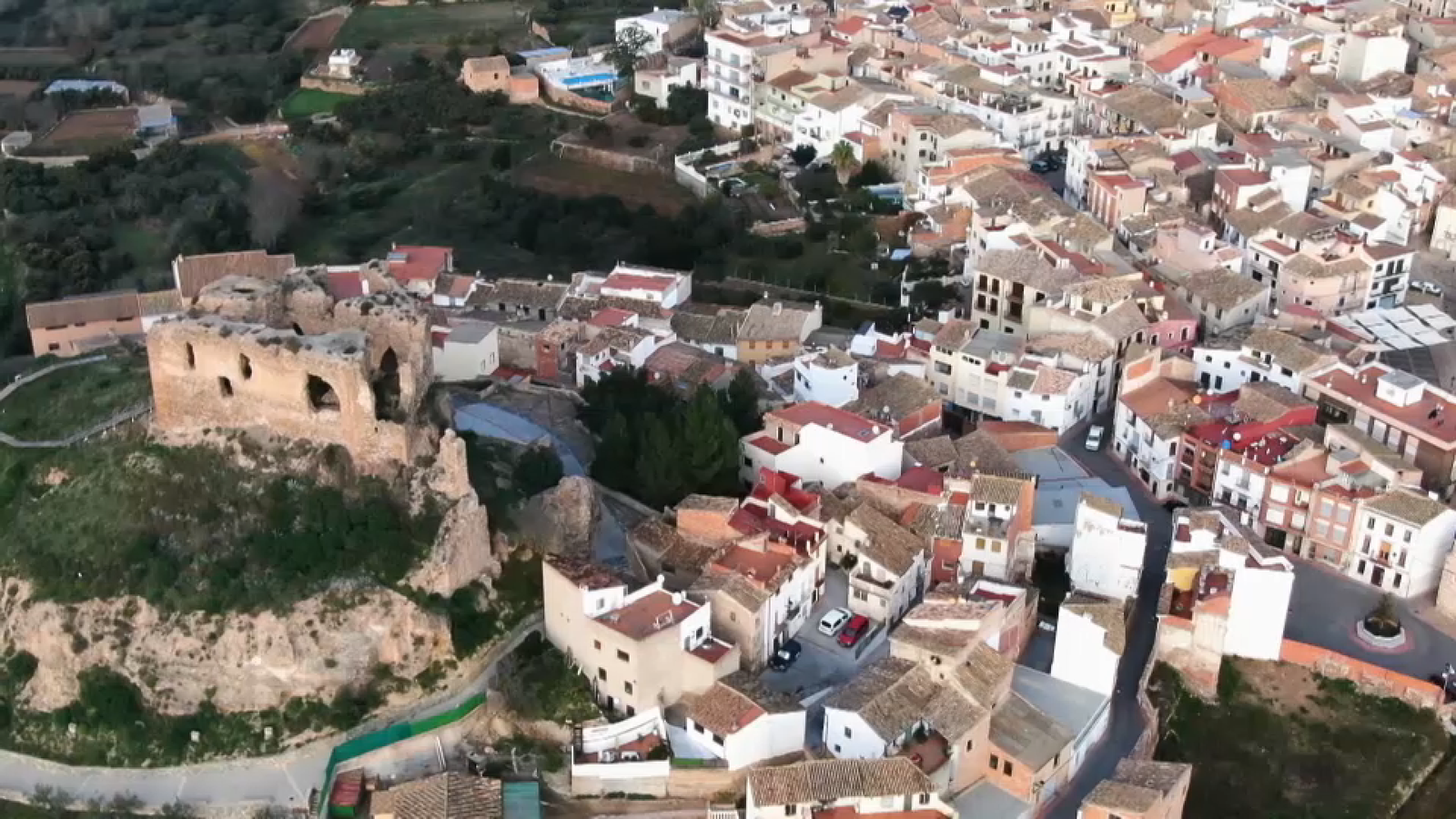 Vista aèria de Castellnovo i del castell