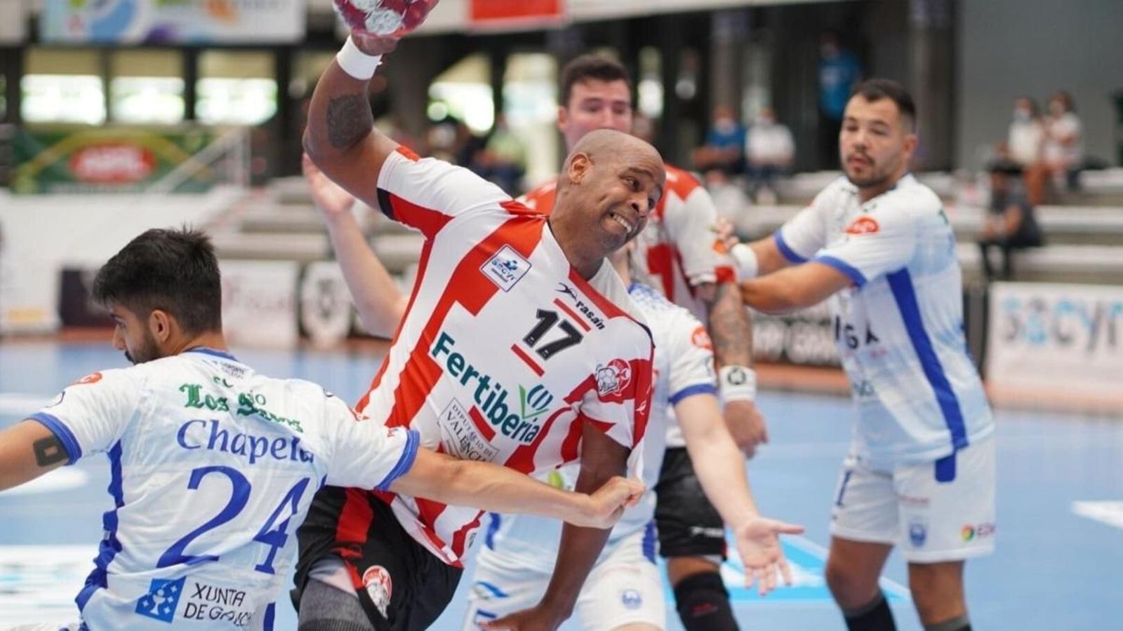 Guillermo Corzo, durant el partit contra el Pontevedra