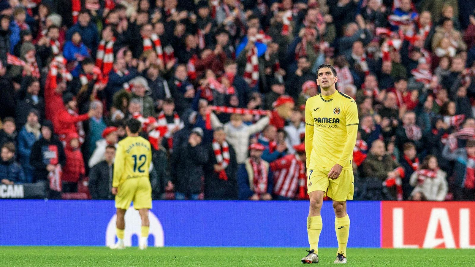 Gerard es lamenta després d'un gol rival Gerard es lamenta després d'un gol rival