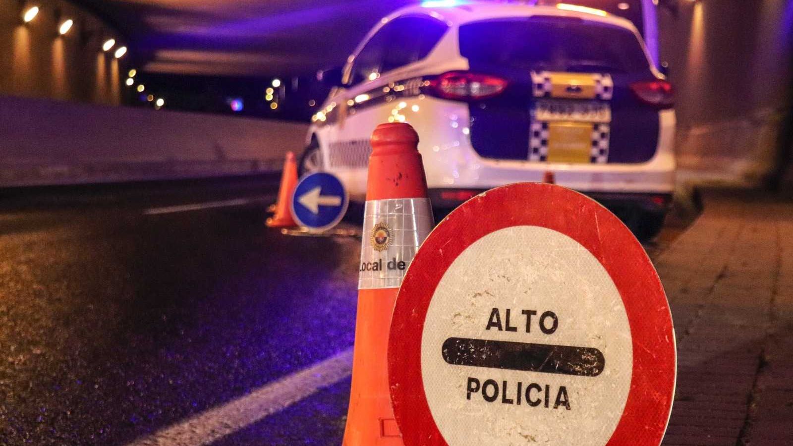 Control estàtic de vehicles organitzat per la Policia Local d'Alacant