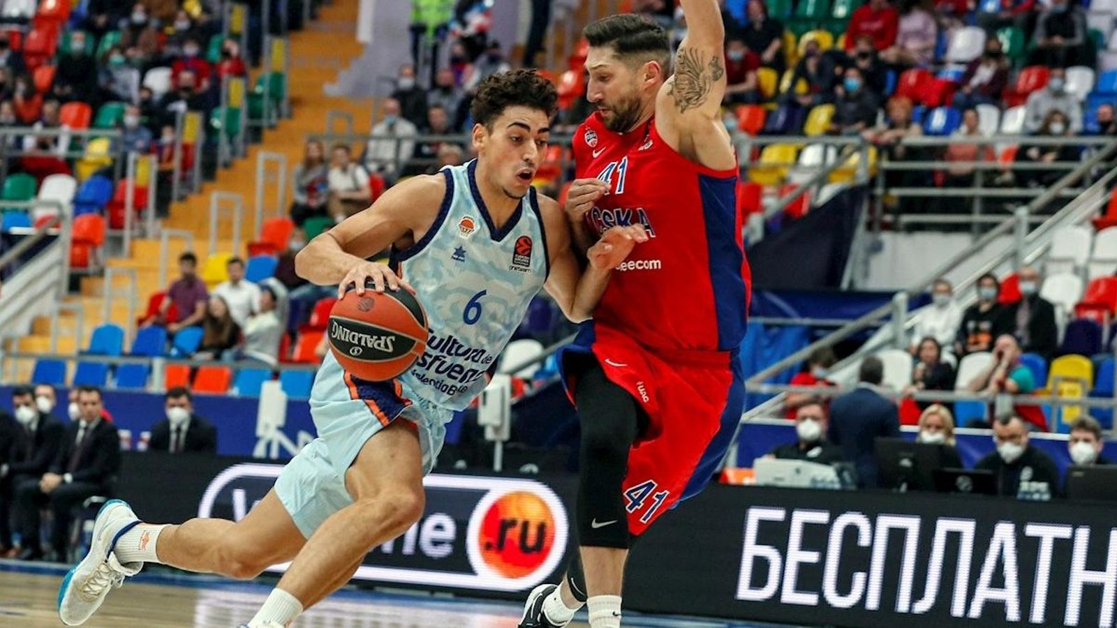 Josep Puerto ha debutat en l’equip titular en el partit d’Eurolliga contra el CSKA