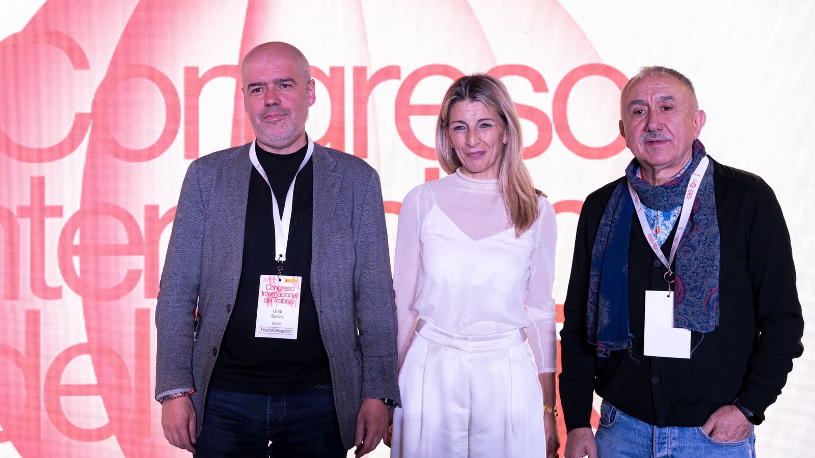 l secretari general de CCOO, Unai Sordo; la vicepresidenta segona i ministra de Treball i Economia Social, Yolanda Díaz, i el secretari general de la UGT, Pepe Álvarez, en una imatge d'arxiu