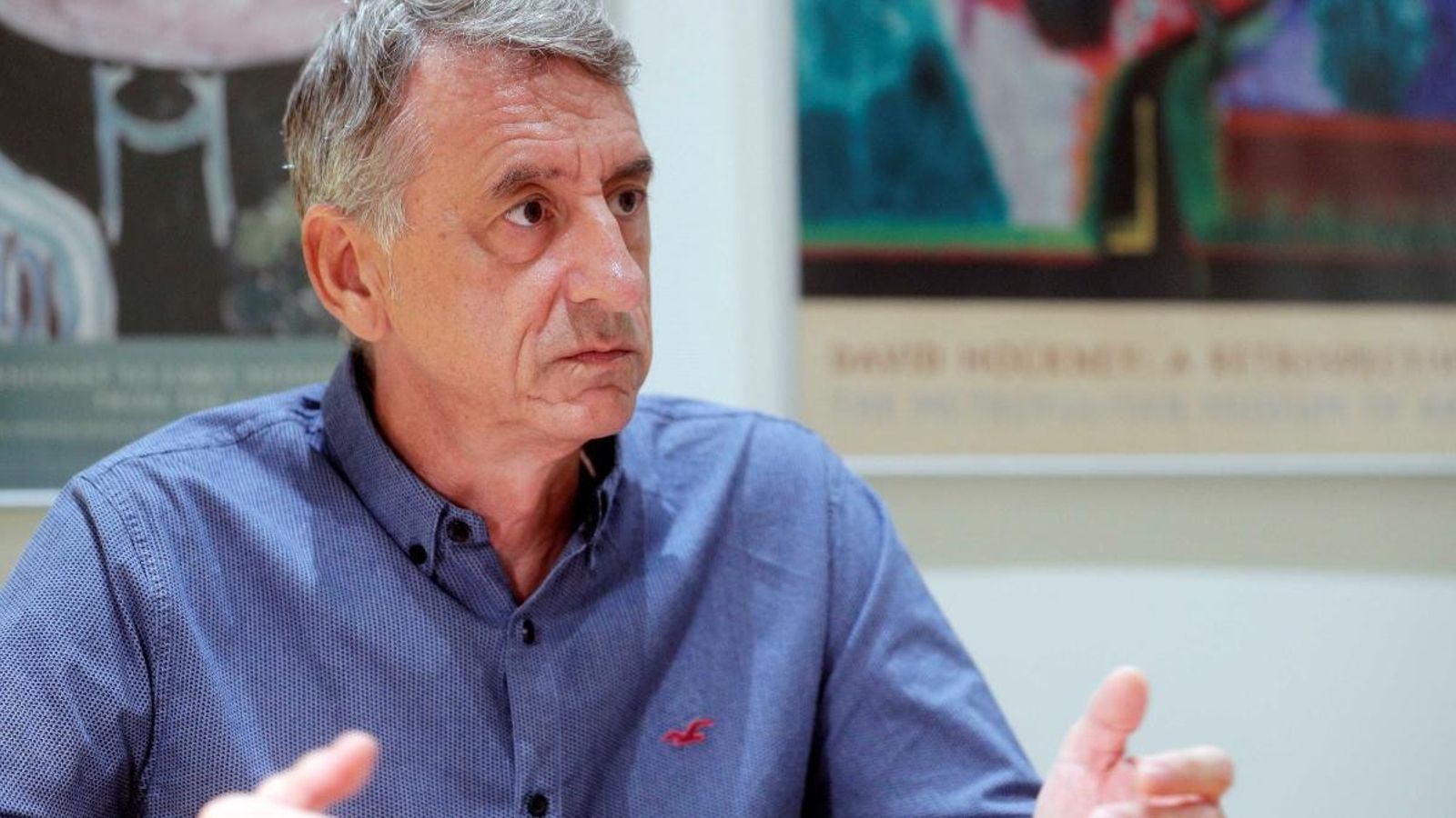 El psicòleg clínic Mariano Navarro Serer considera que parlar del suïcidi no sols no el fomenta, sinó que pot ajudar a evitar-lo