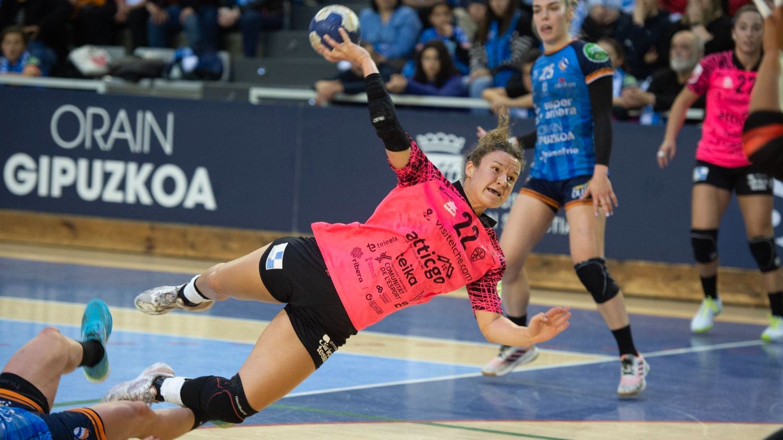 Pipy Wolfs, en una acció del partit