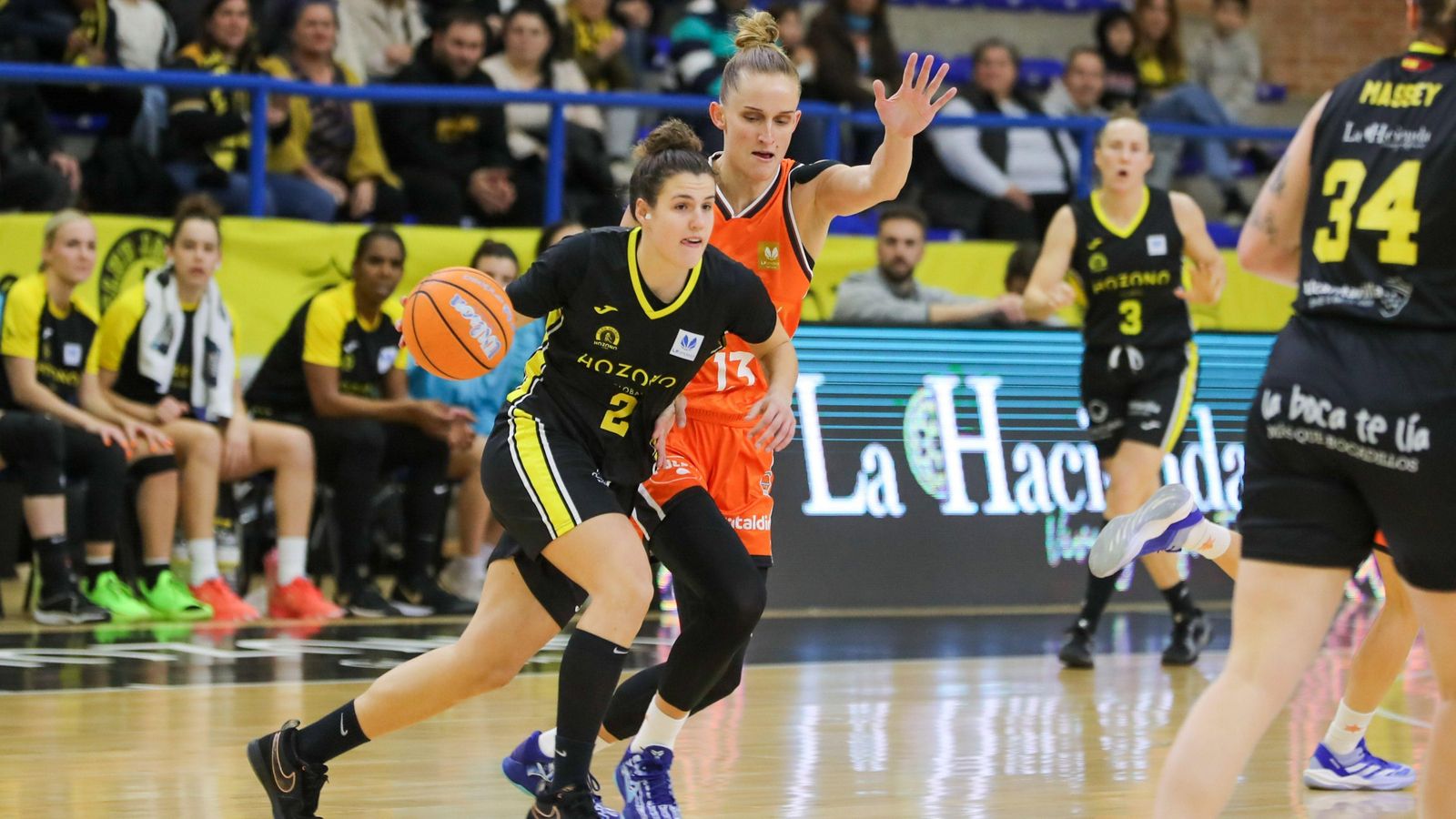 Imatge del partit entre el Jairis i el València Basket