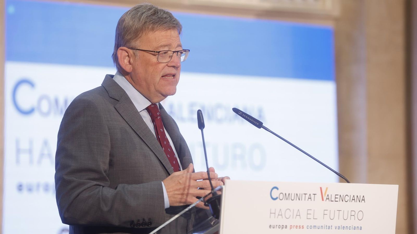 Ximo Puig en la jornada Comunitat Valenciana cap al futur