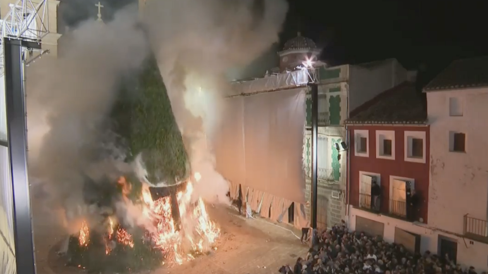 Cremà de la foguera de Canals (imatge d'arxiu)